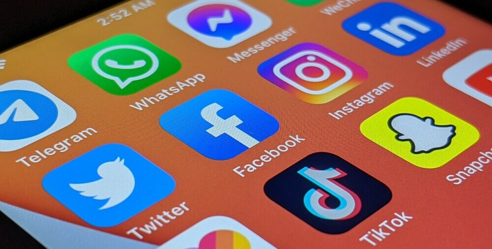 selling-on-social-media