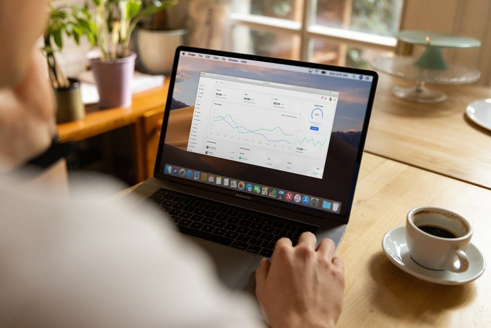 best-work-from-home-setup-dedicated-space